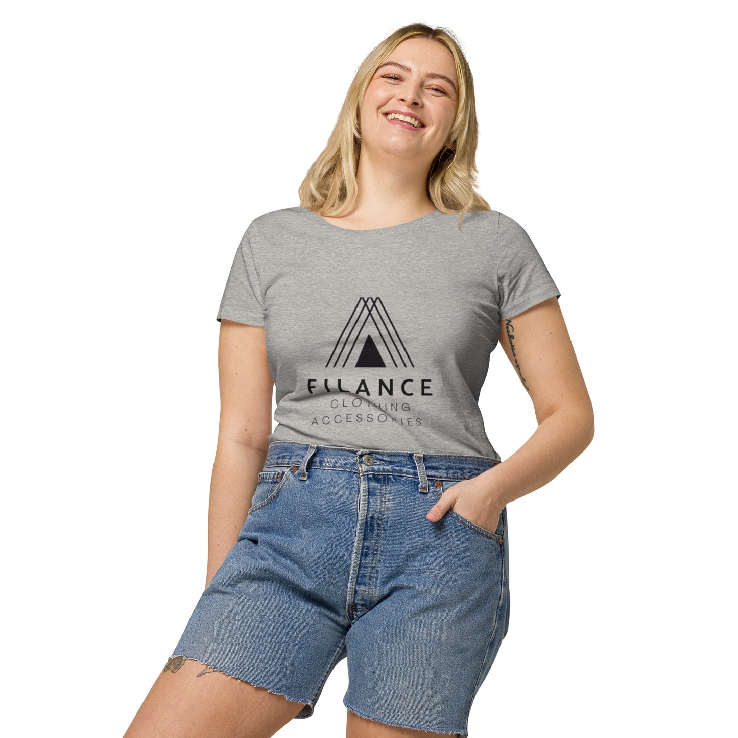 Women’s basic organic t-shirt