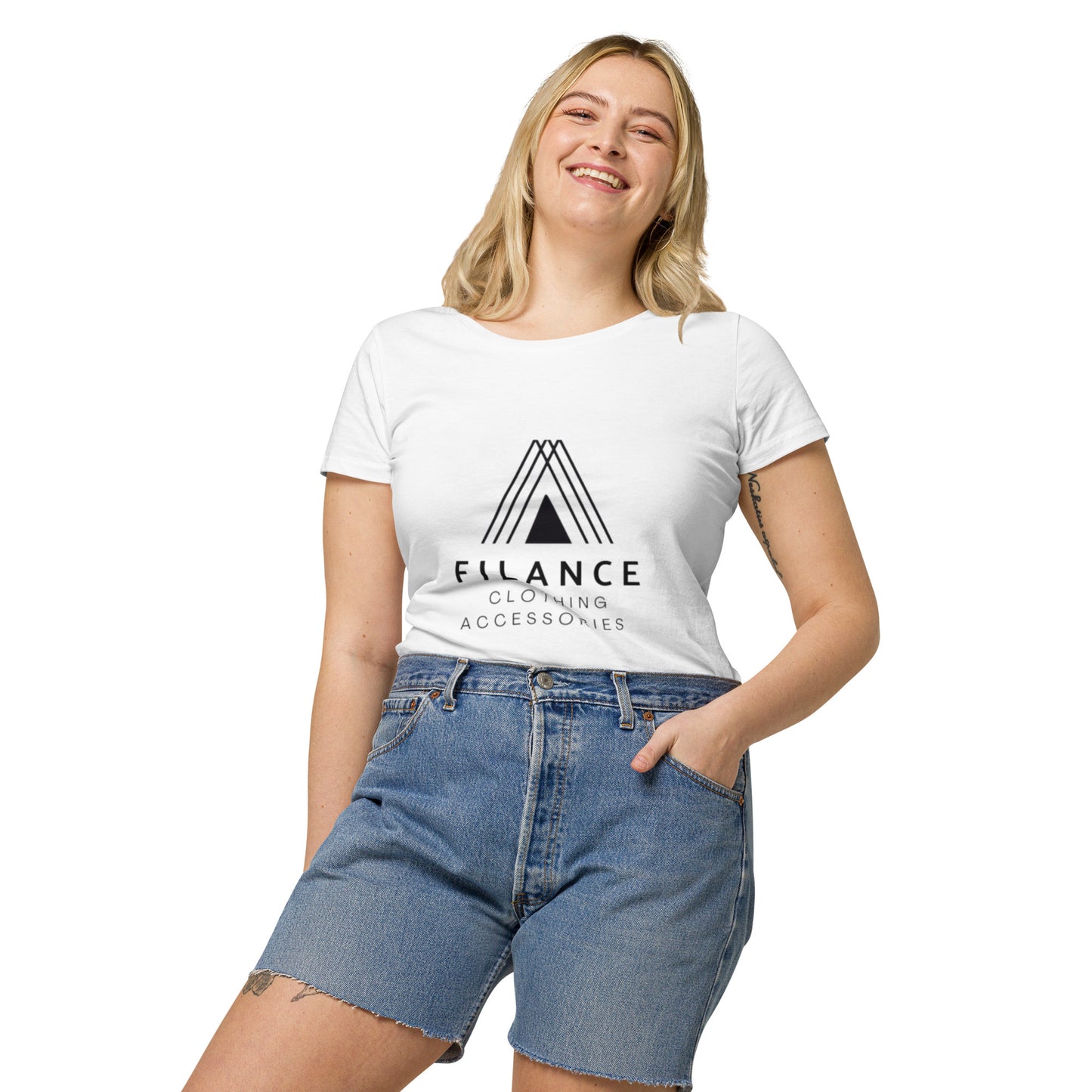 Women’s basic organic t-shirt